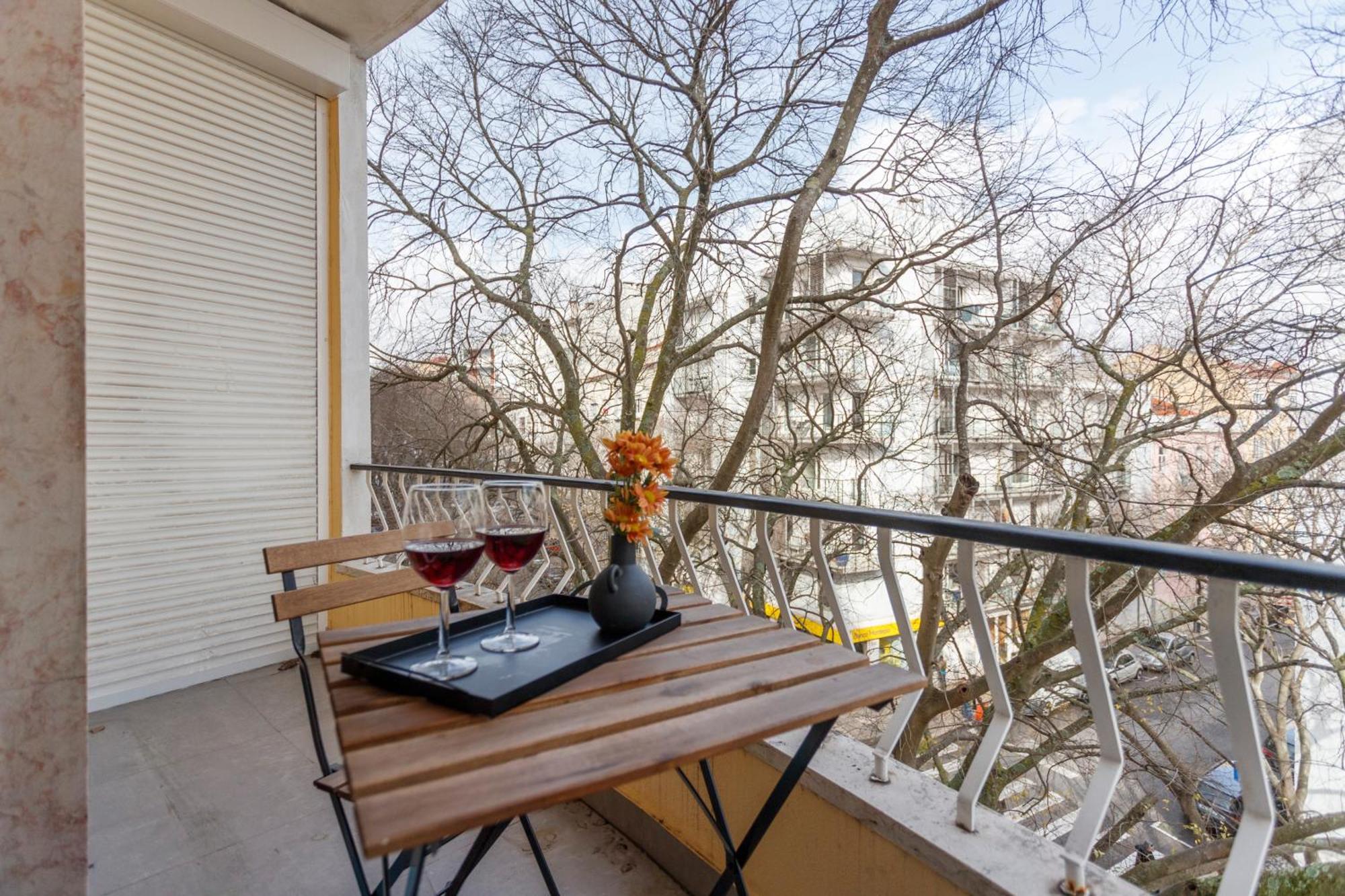 Brand New 2br In Alcantara * Lisboa